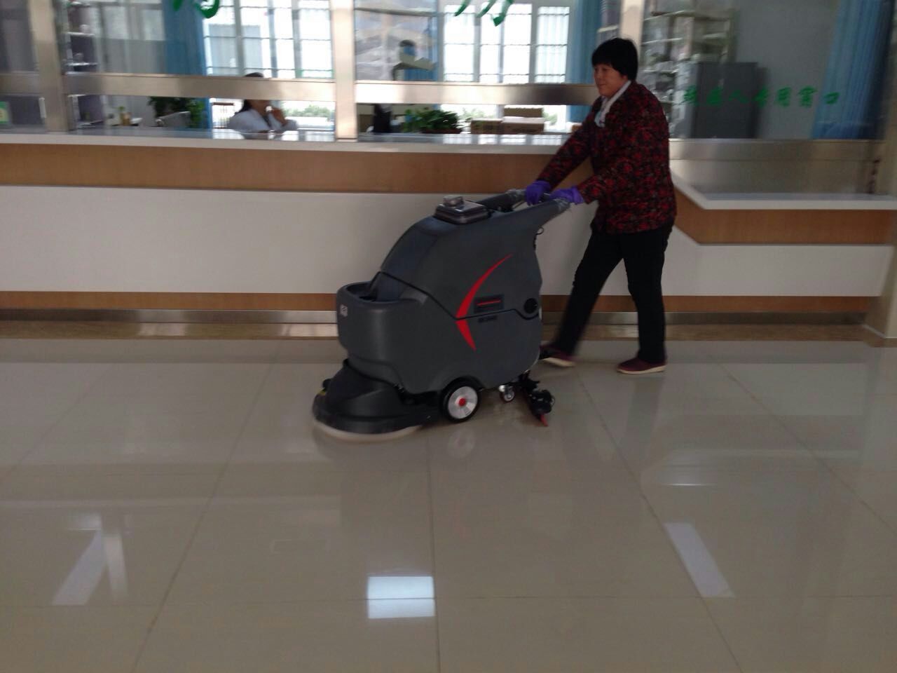 東海洗地機(jī)